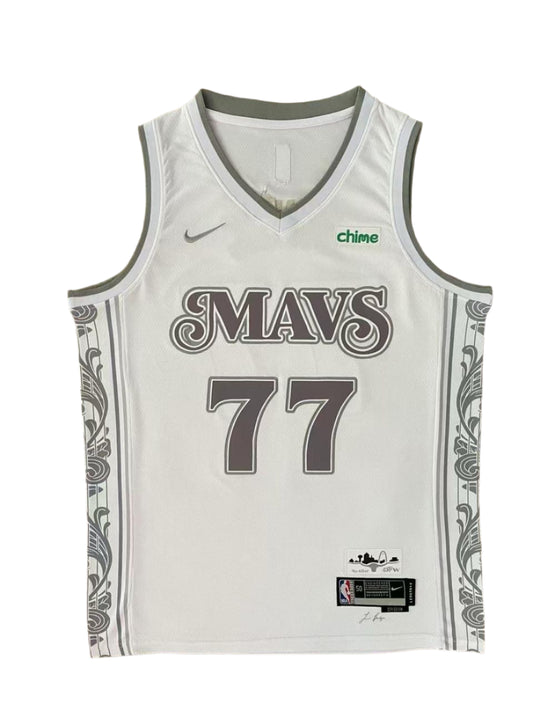 Luka Dončić Dallas Mavericks NBA (White)